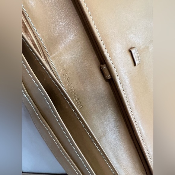 Gucci
vintage GG Canvas French Purse - Picture 11 of 14